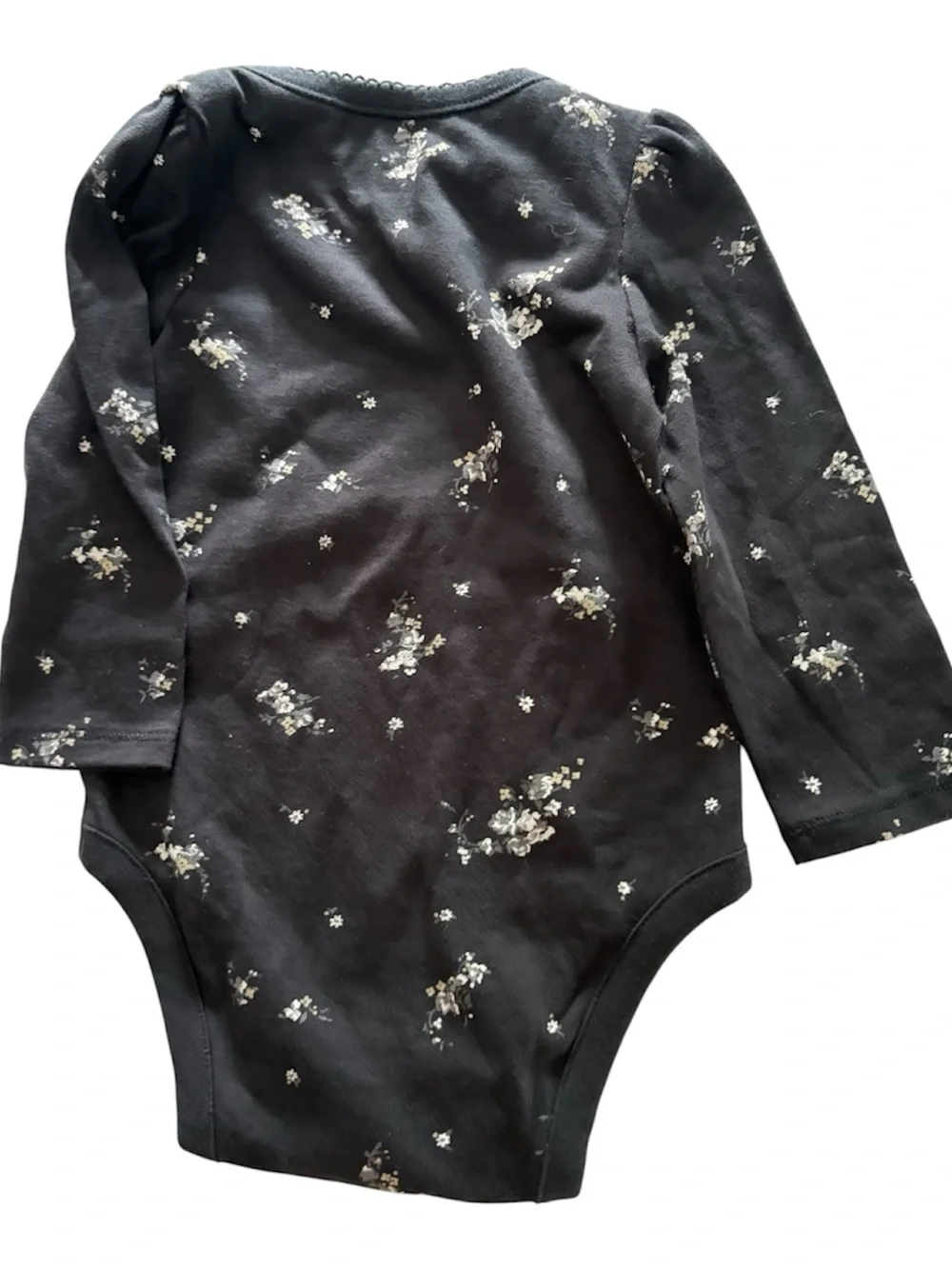 GAP Baby Floral Long-Sleeve Bodysuit with Bear Detail Size 12-18 months